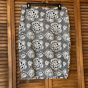 LulaRoe pencil skirt